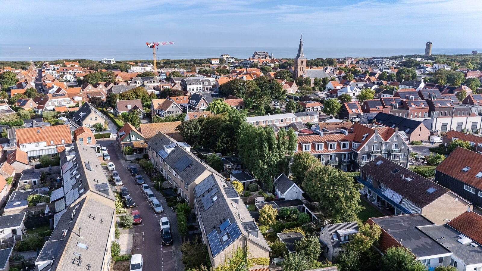 Ligging nabij strand en centrum